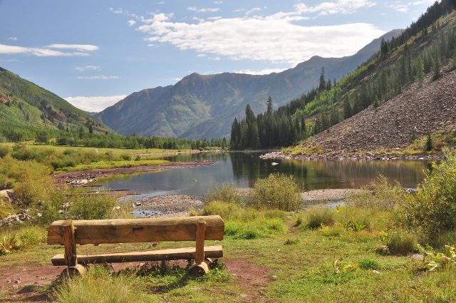 looking north over Maroon Lake